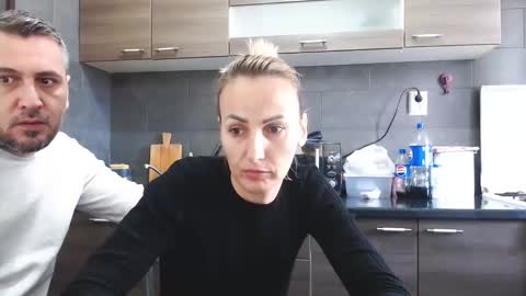 Snapshot of no_limit_coupl3 chatting on 10-01-25, 10:43 no_limit_coupl3 online show from 10-01-25, 10:43