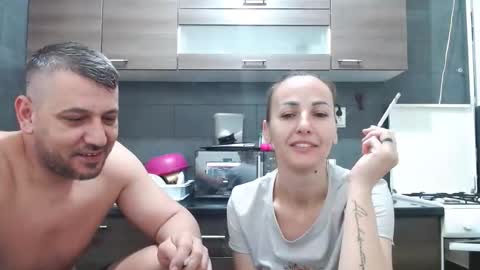 Snapshot of no_limit_coupl3 chatting on 10-08-25, 06:11 no_limit_coupl3 online show from 10-08-25, 06:11