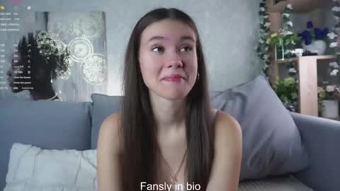 Snapshot of no_money_no_problem chatting on 10-26-25, 01:11 Xany online show from 10-26-25, 01:11