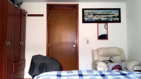 noa_bonucci online show from 03-05-25, 04:02