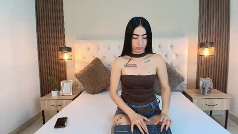 NATHALIA MORENO online show from 06-20-26, 12:19