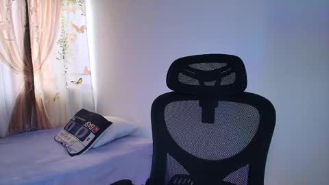 Noa  online show from 04-09-26, 01:49