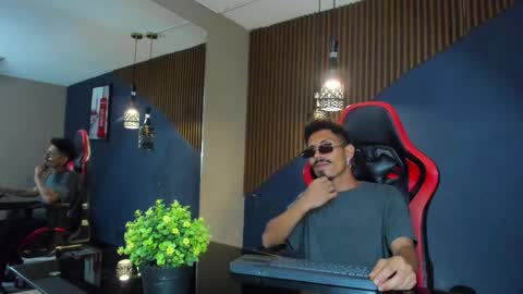 Noah online show from 03-04-26, 12:49