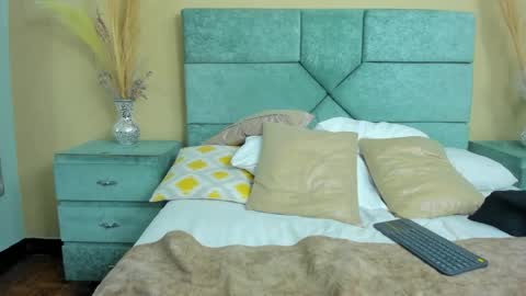 Noah online show from 04-30-26, 03:35