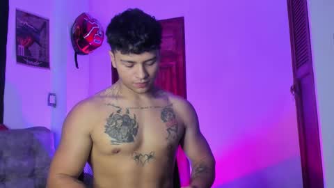 noah_223 online show from 02-08-26, 01:53