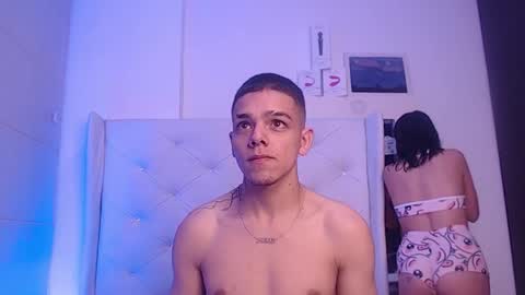 Zoe  online show from 12-04-25, 03:38