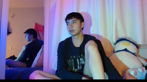 Snapshot of noah_blaze chatting on 10-22-25, 11:04 Noah Blaze online show from 10-22-25, 11:04