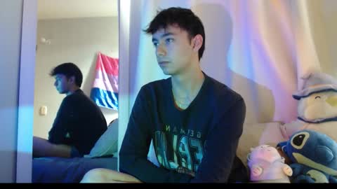 Snapshot of noah_blaze chatting on 11-03-25, 06:42 Noah Blaze online show from 11-03-25, 06:42