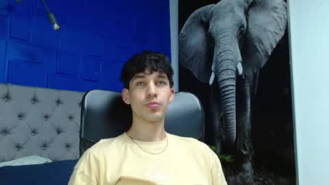 Noah Brigth online show from 12-10-24, 01:54