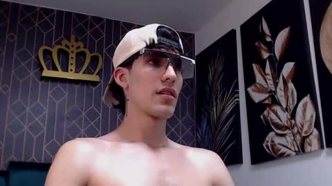 Noah Brigth online show from 03-06-25, 05:57