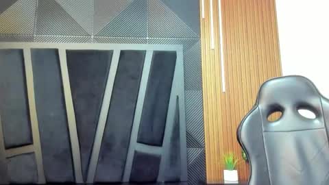 Noah online show from 12-23-25, 11:08