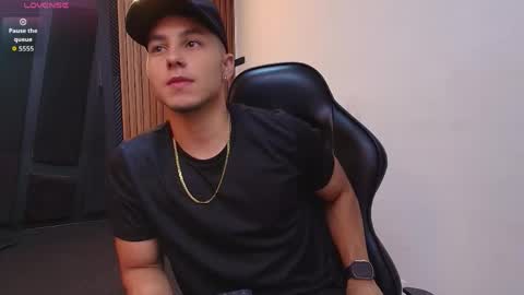 Noah online show from 04-19-26, 01:32