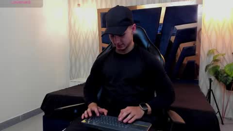 Noah online show from 04-26-26, 05:38