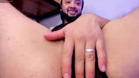 noah_devil_ online show from 11-26-25, 03:07