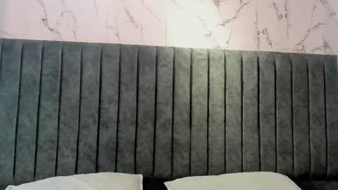 noah_dupont_ online show from 12-04-25, 11:41