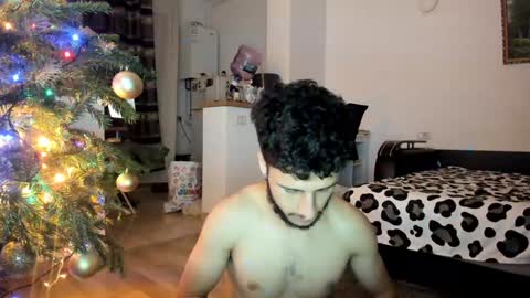 Snapshot of noah_happy07 chatting on 12-21-24, 09:47 Noah online show from 12-21-24, 09:47