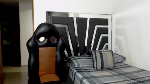 Noah Harris01 online show from 09-19-25, 09:43