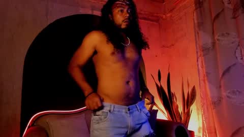 Noah online show from 12-22-24, 05:34