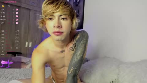 Snapshot of noah_lambert chatting on 02-21-25, 01:44 Noah online show from 02-21-25, 01:44