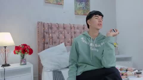 Snapshot of noah_lewiss chatting on 02-20-26, 10:38 NOAH online show from 02-20-26, 10:38