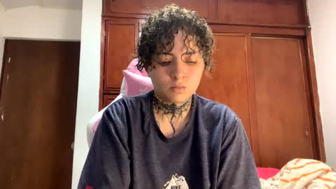 noah hehim    online show from 01-28-25, 02:00