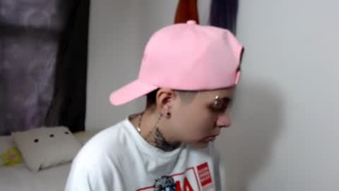 noah hehim    online show from 02-11-25, 05:07