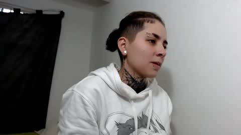 noah hehim    online show from 03-04-25, 09:32