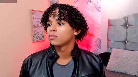 Snapshot of noah_smith04 chatting on 01-15-26, 02:10 noah_smith04 online show from 01-15-26, 02:10