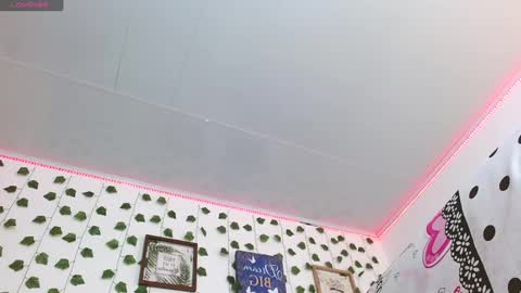 noah tyler  online show from 02-20-25, 08:14