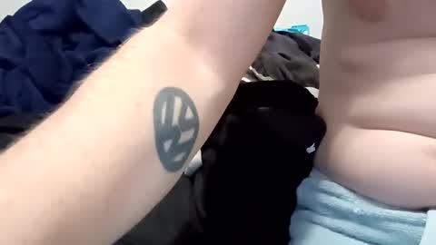 Snapshot of noah_wesley chatting on 01-01-25, 05:43 Noah Wesley online show from 01-01-25, 05:43