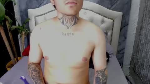 Snapshot of noah_west18 chatting on 12-04-25, 09:01 NOAH online show from 12-04-25, 09:01