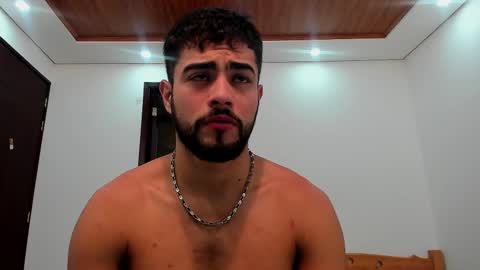 Snapshot of noahbrawn chatting on 10-30-25, 01:12 LIAM- noah online show from 10-30-25, 01:12