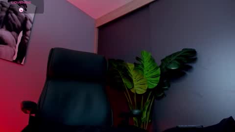 Snapshot of noahcrux chatting on 02-09-26, 10:58 Noah online show from 02-09-26, 10:58