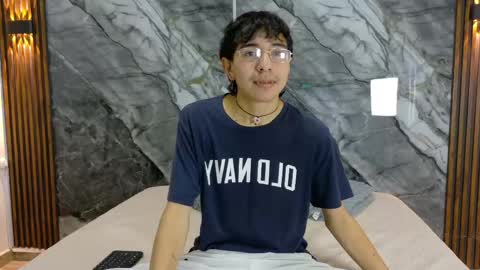    online show from 05-04-26, 11:06