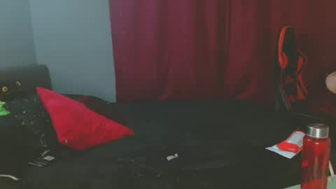 Snapshot of noamartin_ chatting on 01-17-25, 12:20 Noamartin online show from 01-17-25, 12:20