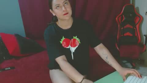 Snapshot of noamartin_ chatting on 02-01-25, 01:34 Noamartin online show from 02-01-25, 01:34