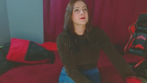 Snapshot of noamartin_ chatting on 02-11-25, 11:12 Noamartin online show from 02-11-25, 11:12