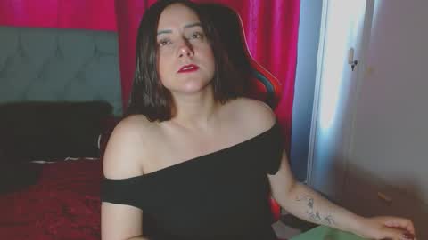 Snapshot of noamartin_ chatting on 09-20-25, 10:11 Noamartin online show from 09-20-25, 10:11