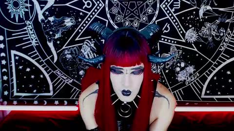 caroline online show from 12-08-24, 03:43