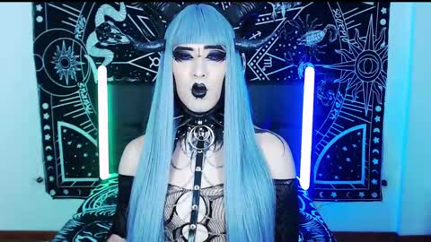 caroline online show from 02-04-25, 01:56