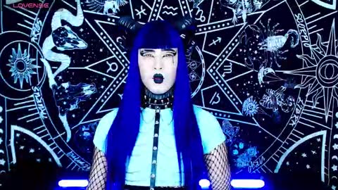 caroline online show from 10-17-25, 12:47