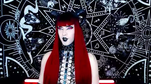 caroline online show from 11-07-25, 02:00