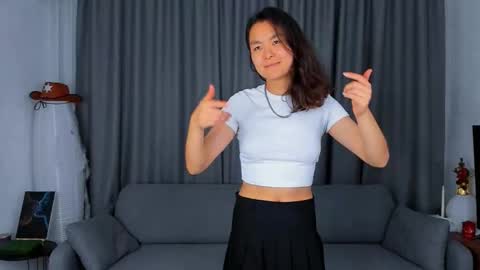 Snapshot of noctilune chatting on 12-03-25, 07:01 Mina online show from 12-03-25, 07:01