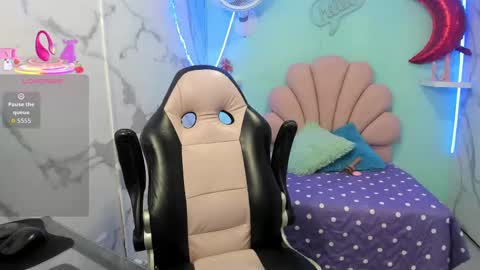 Snapshot of noelia_milfs chatting on 10-17-25, 02:59 noelia_milfs online show from 10-17-25, 02:59