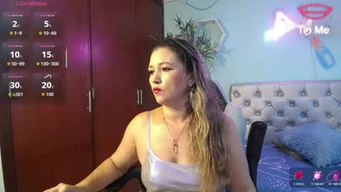 noelia_milfs online show from 06-27-26, 10:37