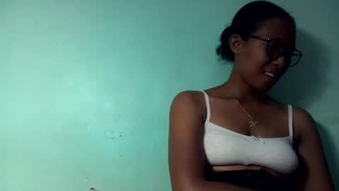 noellah online show from 03-11-25, 12:39