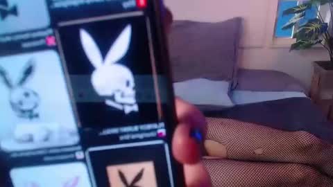 CALL ME APRIL  online show from 10-22-25, 01:33