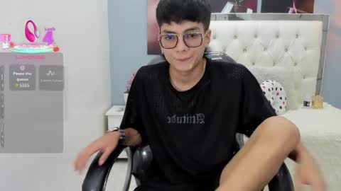 Noha Scott online show from 04-26-26, 10:40