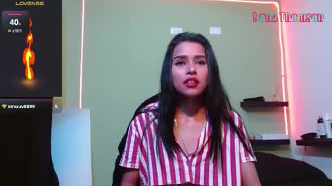 Snapshot of noha_thomson chatting on 09-13-25, 10:53 Noha Thomson online show from 09-13-25, 10:53