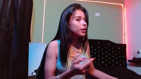 Snapshot of noha_thomson chatting on 09-26-25, 03:49 Noha Thomson online show from 09-26-25, 03:49